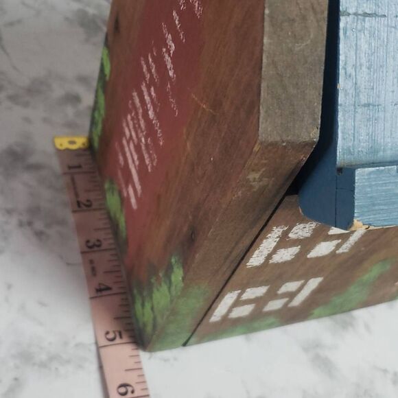 Colonial/Primitive Style Wooden House Decor - Picture 9 of 11